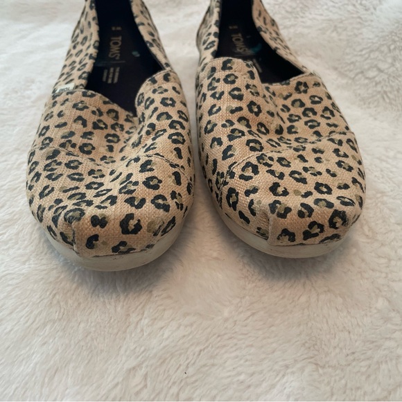 Tom’s Women’s Slip on Flats - size 8 - Picture 3 of 4